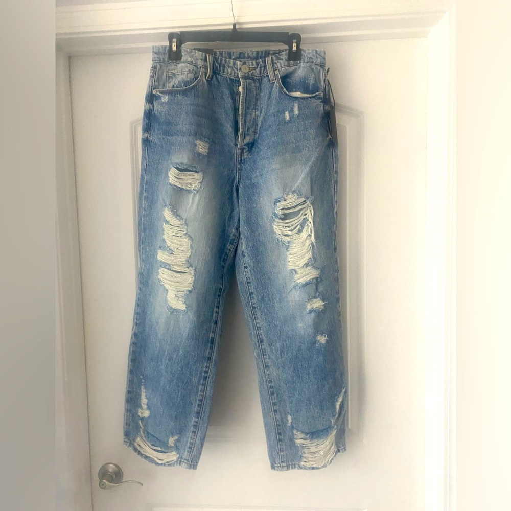 Blank NYC ripped straight leg jeans nwt